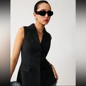 Reformation Bille Vest